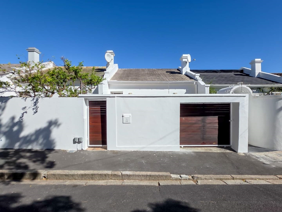 2 Bedroom Property for Sale in Gardens Western Cape
